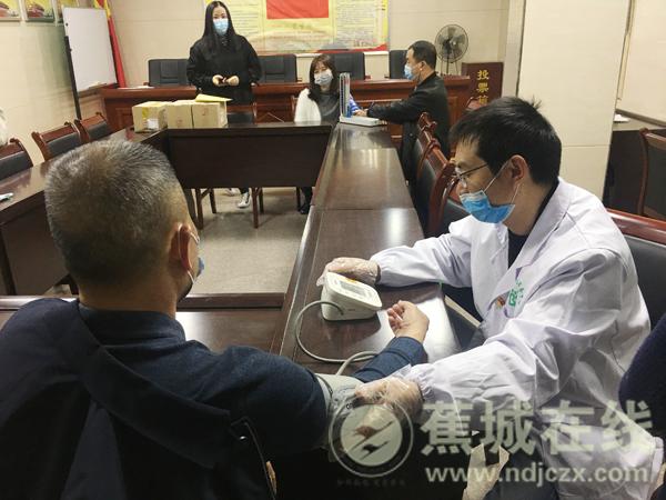 蕉城区卫健局开展关心关爱社区干部志愿活动