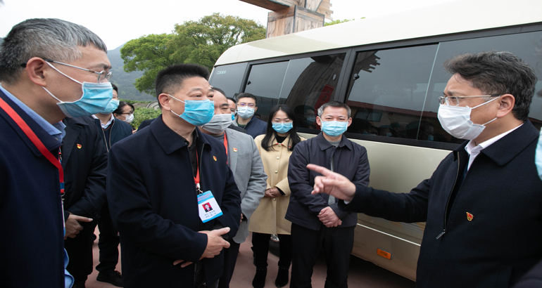 郭锡文莅蕉开展“四下基层”调研