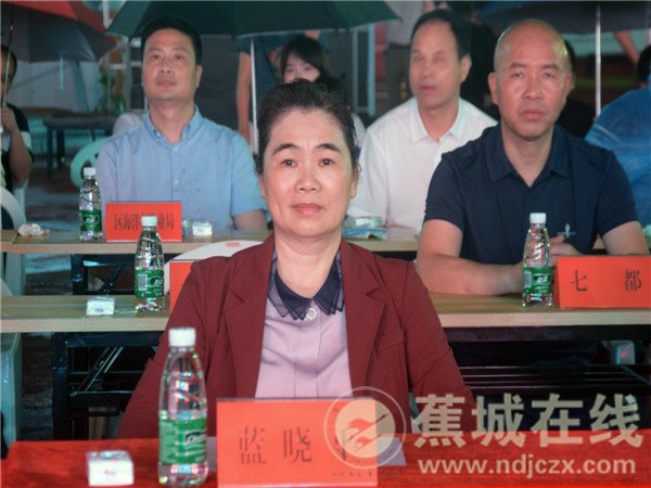 媽媽時尚服裝外套批發（媽媽衣服品牌推薦）