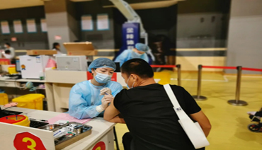 街上時尚女性服裝（時尚街頭女裝）