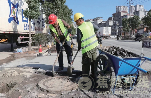 修补破损道路 提升幸福指数