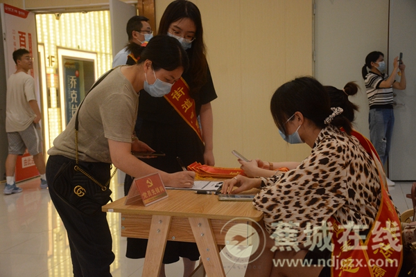 時尚服裝安姐圖片大全（時尚服裝安姐圖片大全集）