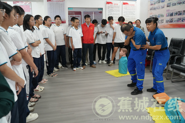 应急救护知识进社区