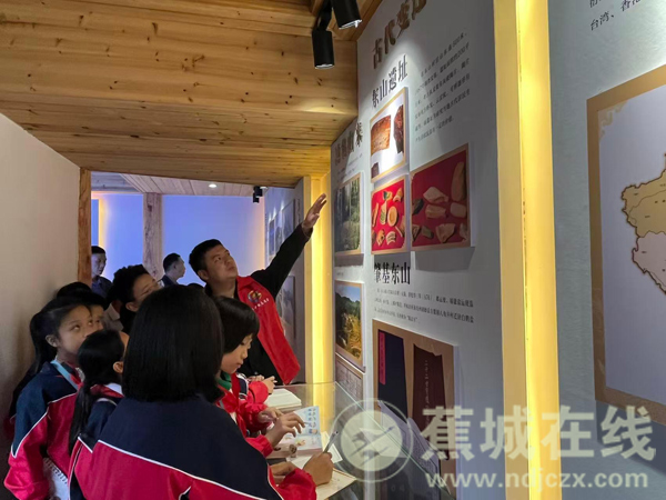 红色薪火照童心