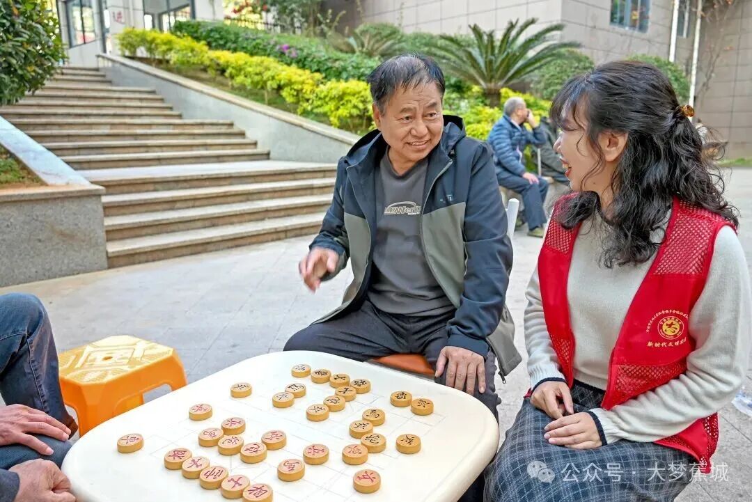 聚焦两会·代表风采｜郑皓洁：履职为民显担当 温情服务暖人心