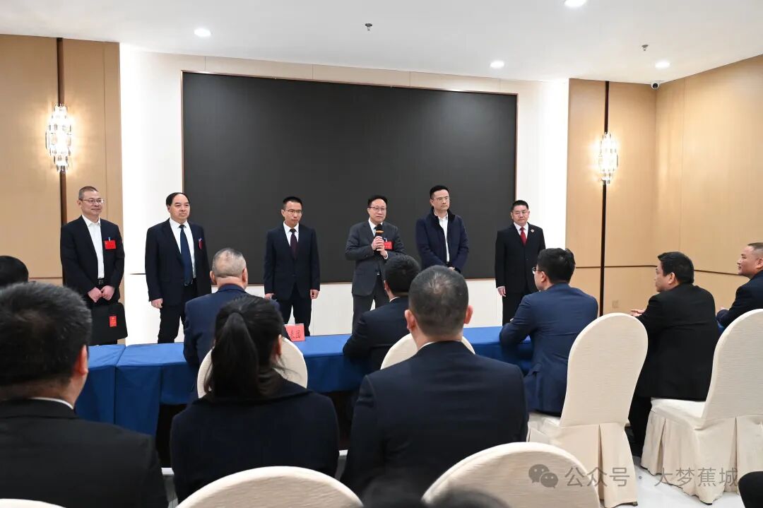 【聚焦两会】区领导走访看望人大代表、政协委员