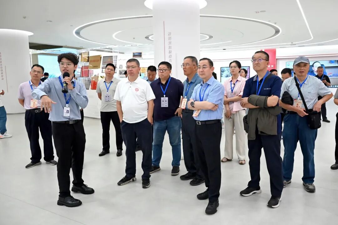 蔡威“新五个一”红色文化系列活动走进产业一线采风调研